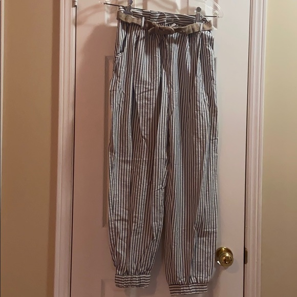 Zara Striped Pants - Picture 1 of 4